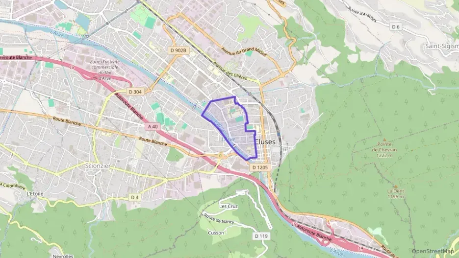 Appartement 100 m² quatre pièces à vendre à Cluses Appartement 100 m² quatre pièces à vendre à Cluses