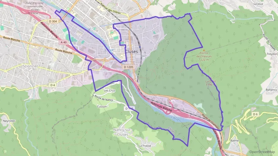 Appartement 80 m² quatre pièces à vendre à Cluses Appartement 80 m² quatre pièces à vendre à Cluses