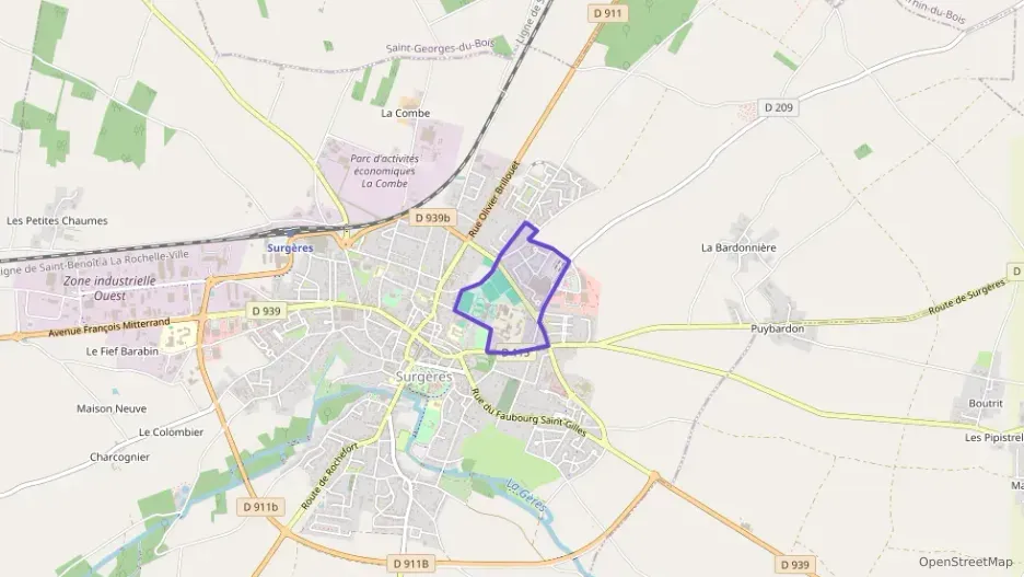 Appartement 89 m² cinq pièces à vendre à Surgères Appartement 89 m² cinq pièces à vendre à Surgères