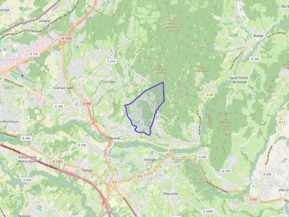 Appartement 116 m² quatre pièces à vendre à Bonne