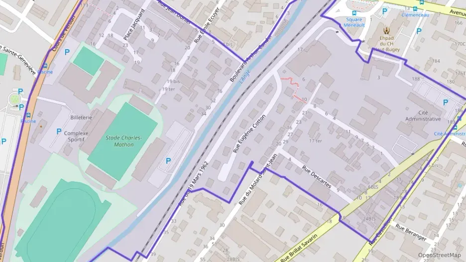 Appartement 102 m² quatre pièces à vendre à Oyonnax Appartement 102 m² quatre pièces à vendre à Oyonnax