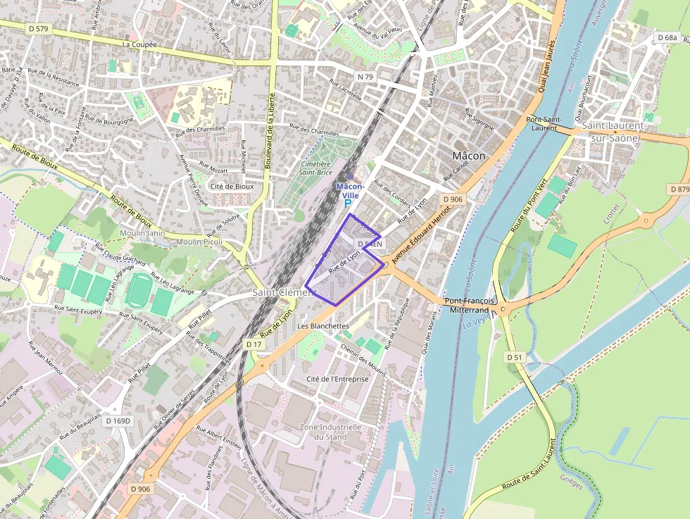 Appartement 100 m² quatre pièces à vendre à Mâcon