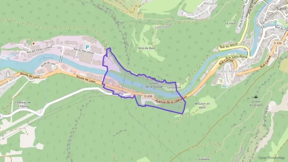 Appartement 90 m² quatre pièces à vendre à Saint-Claude Appartement 90 m² quatre pièces à vendre à Saint-Claude