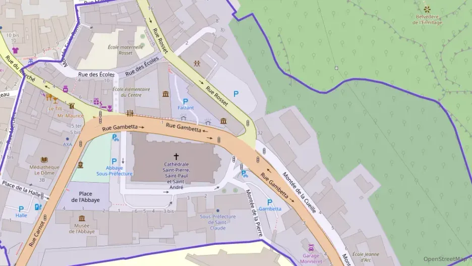 Appartement 80 m² quatre pièces à vendre à Saint-Claude Appartement 80 m² quatre pièces à vendre à Saint-Claude