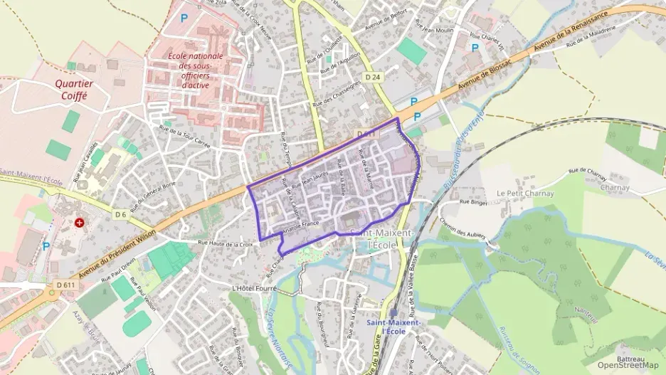 Appartement 140 m² quatre pièces à vendre à Saint-Maixent-l`École Appartement 140 m² quatre pièces à vendre à Saint-Maixent-l`École