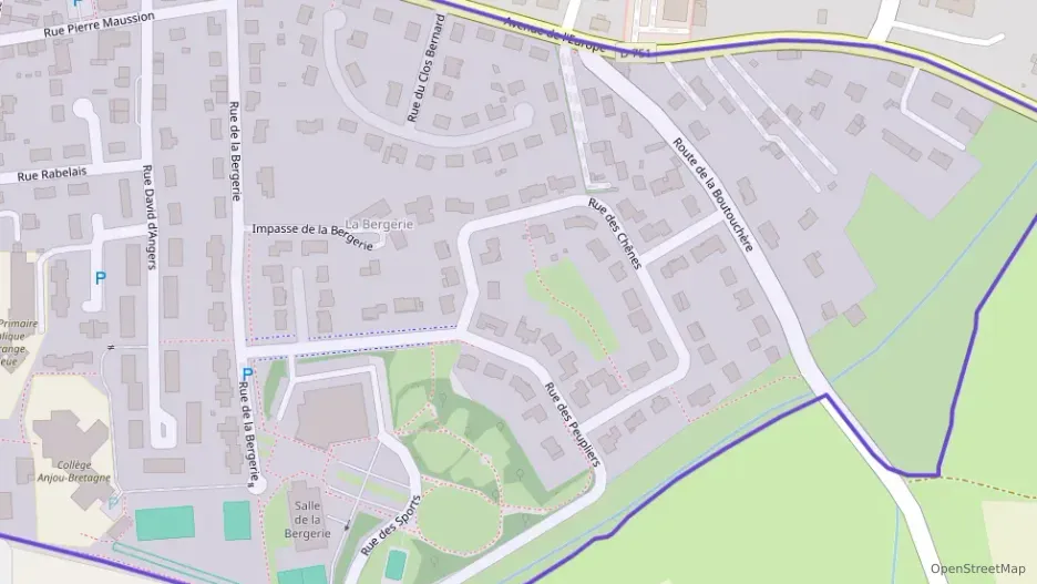 Appartement 98 m² cinq pièces à vendre à Mauges-sur-Loire Appartement 98 m² cinq pièces à vendre à Mauges-sur-Loire