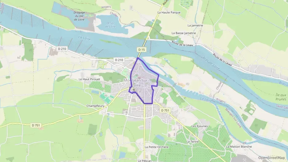 Appartement 40 m² trois pièces à vendre à Mauges-sur-Loire Appartement 40 m² trois pièces à vendre à Mauges-sur-Loire