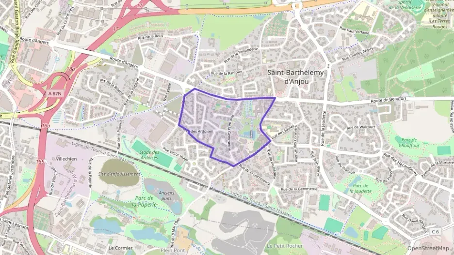 Appartement 77 m² quatre pièces à vendre à Saint-Barthélemy-d`Anjou Appartement 77 m² quatre pièces à vendre à Saint-Barthélemy-d`Anjou