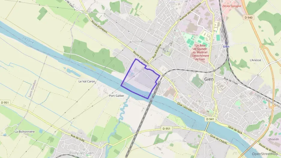 Appartement 120 m² quatre pièces à vendre à Gien Appartement 120 m² quatre pièces à vendre à Gien