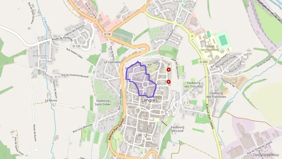 Appartement 82 m² quatre pièces à vendre à Langres Appartement 82 m² quatre pièces à vendre à Langres