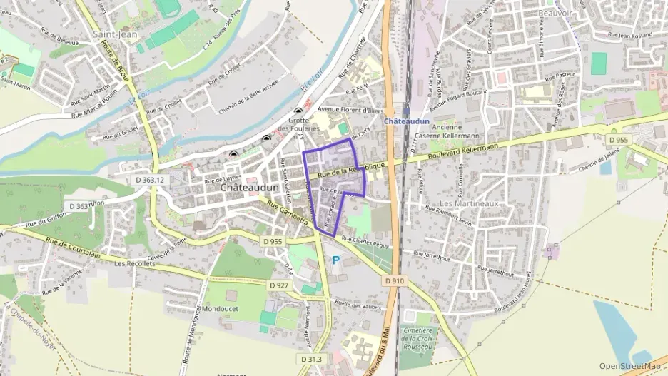 Appartement 75 m² quatre pièces à vendre à Châteaudun Appartement 75 m² quatre pièces à vendre à Châteaudun