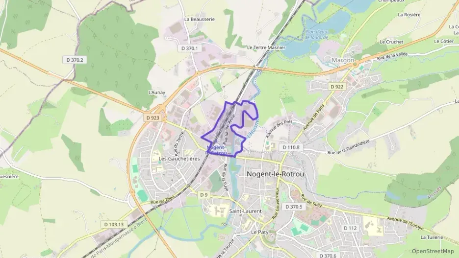 Appartement 101 m² cinq pièces à vendre à Nogent-le-Rotrou Appartement 101 m² cinq pièces à vendre à Nogent-le-Rotrou