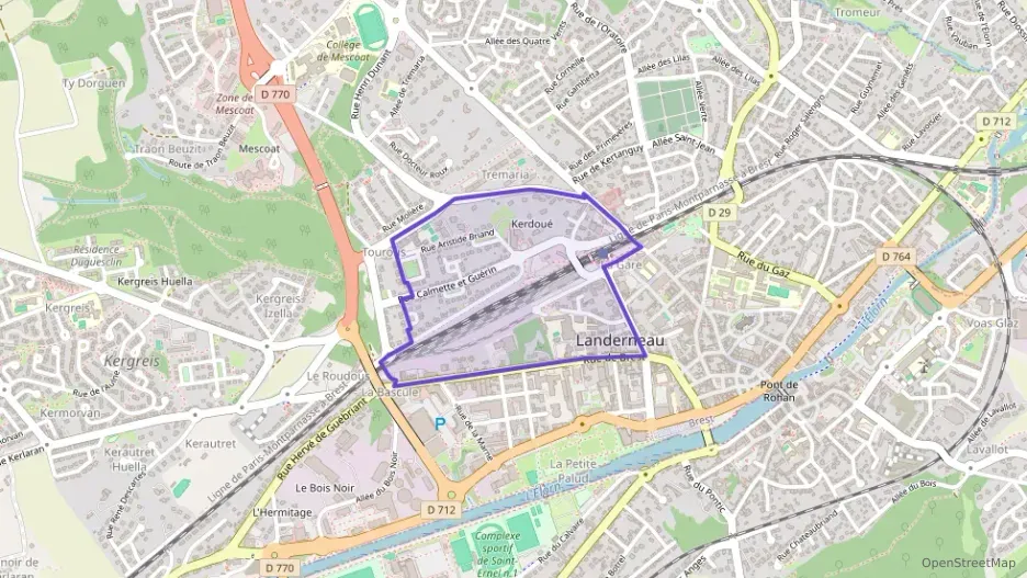 Appartement 75 m² quatre pièces à vendre à Landerneau Appartement 75 m² quatre pièces à vendre à Landerneau