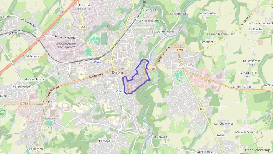 Appartement 82 m² trois pièces à vendre à Dinan Appartement 82 m² trois pièces à vendre à Dinan