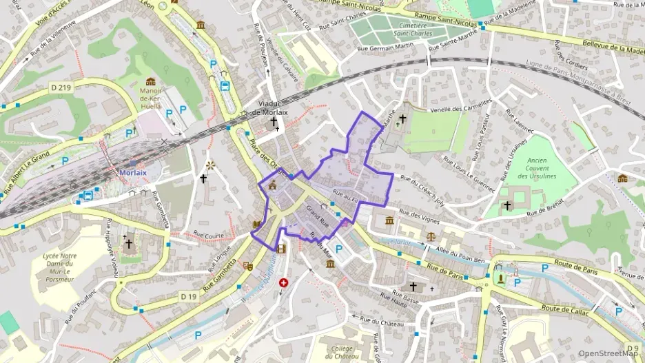 Appartement 90 m² quatre pièces à vendre à Morlaix Appartement 90 m² quatre pièces à vendre à Morlaix