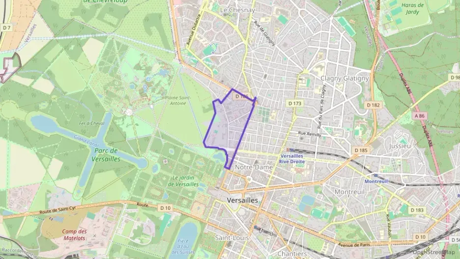 Appartement 102 m² cinq pièces à vendre à Versailles Appartement 102 m² cinq pièces à vendre à Versailles
