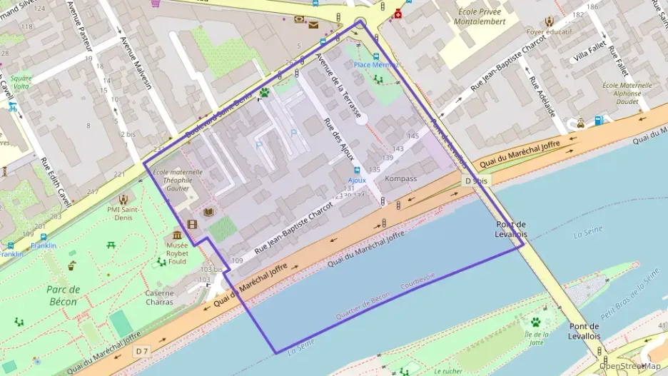 Appartement 82 m² cinq pièces à vendre à Courbevoie