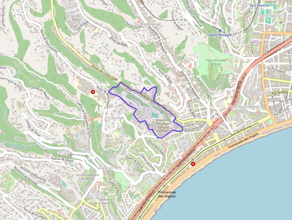 Appartement 50 m² quatre pièces à vendre à Nice