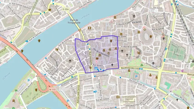 Appartement 98 m² quatre pièces à vendre à Arles