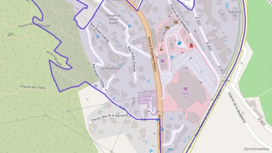 Appartement 100 m² cinq pièces à vendre à Clermont-l`Hérault Appartement 100 m² cinq pièces à vendre à Clermont-l`Hérault