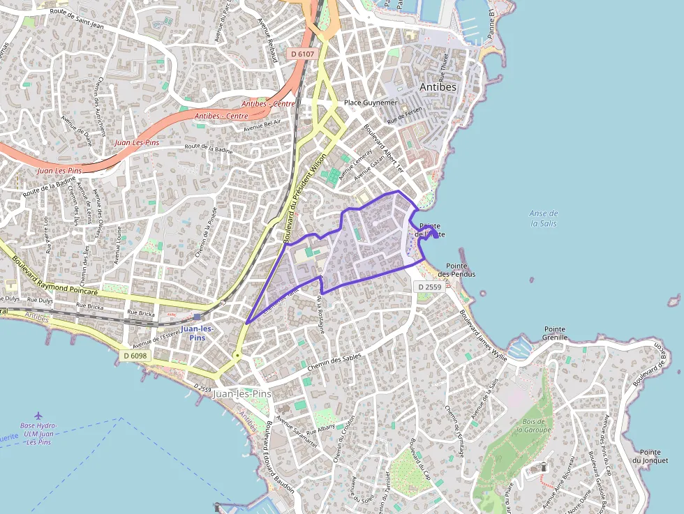 Appartement 78 m² quatre pièces à vendre à Antibes