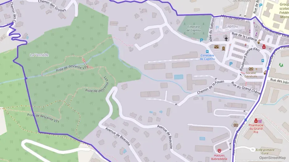 Appartement 76 m² cinq pièces à vendre à Mandelieu-la-Napoule Appartement 76 m² cinq pièces à vendre à Mandelieu-la-Napoule