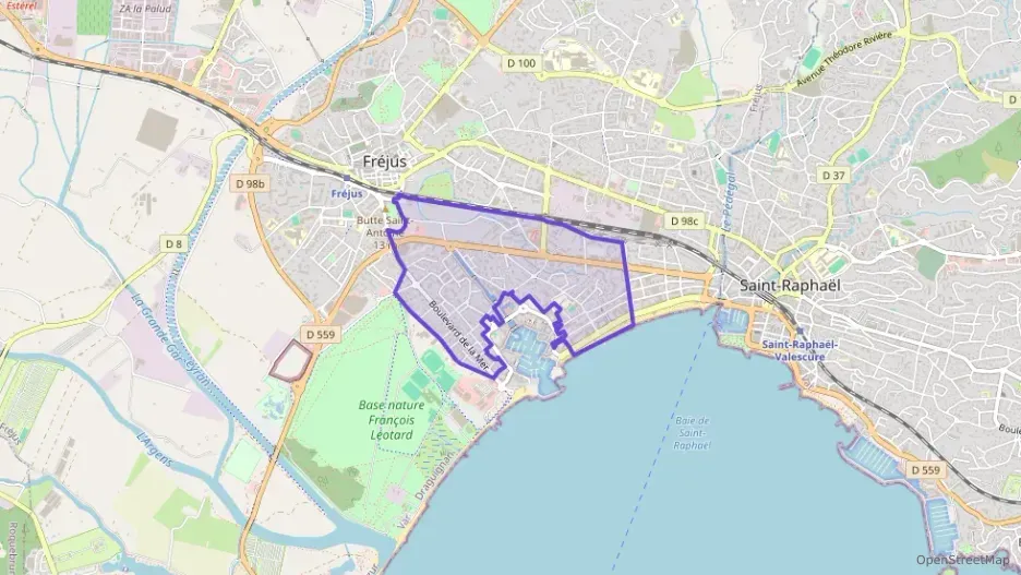 Appartement 74 m² trois pièces à vendre à Fréjus Appartement 74 m² trois pièces à vendre à Fréjus