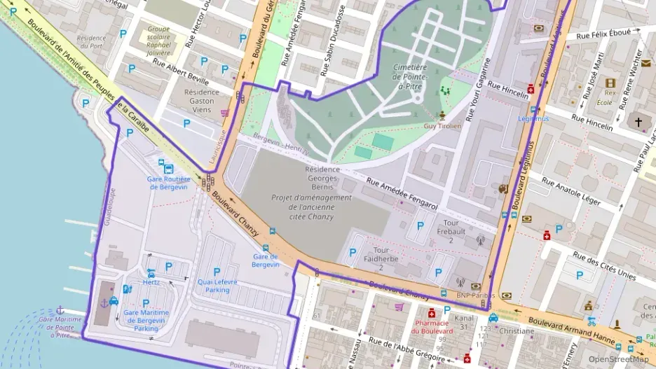 Appartement 76 m² quatre pièces à vendre à Pointe-à-Pitre Appartement 76 m² quatre pièces à vendre à Pointe-à-Pitre