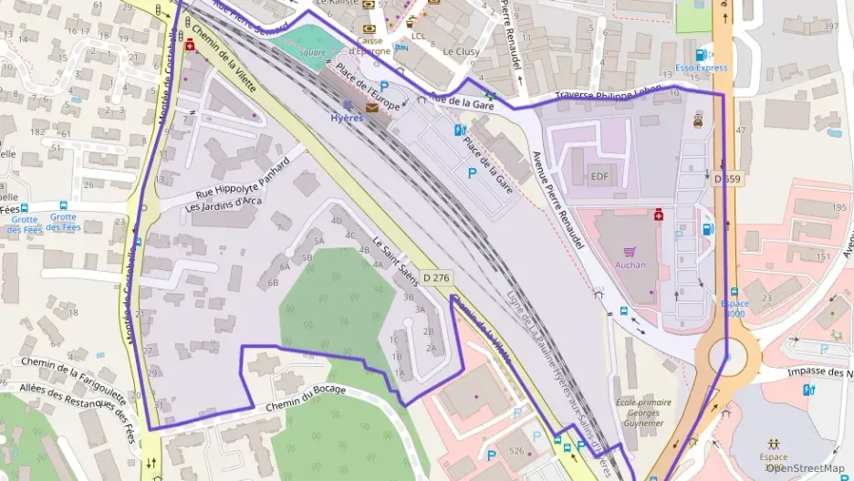 Appartement 74 m² quatre pièces à vendre à Hyères Appartement 74 m² quatre pièces à vendre à Hyères