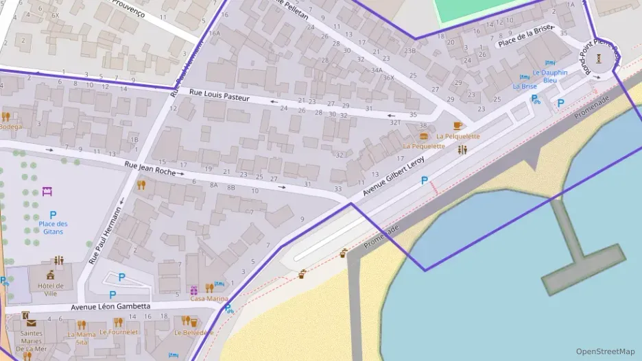 Appartement 80 m² trois pièces à vendre à Saintes-Maries-de-la-Mer Appartement 80 m² trois pièces à vendre à Saintes-Maries-de-la-Mer