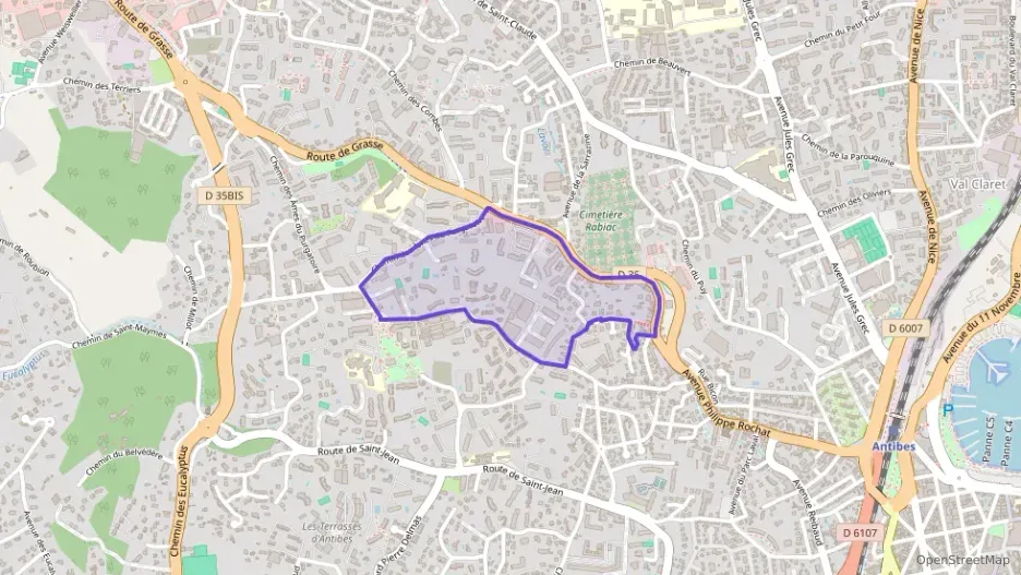 Appartement 72 m² quatre pièces à vendre à Antibes Appartement 72 m² quatre pièces à vendre à Antibes