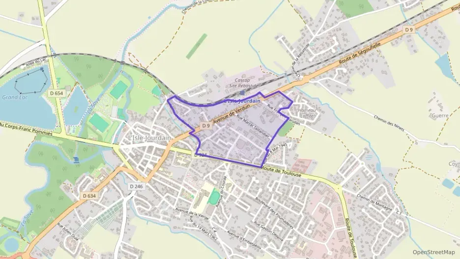 Appartement 84 m² quatre pièces à vendre à L`Isle-Jourdain Appartement 84 m² quatre pièces à vendre à L`Isle-Jourdain