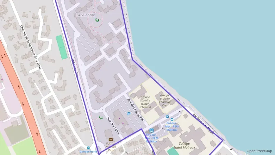 Appartement 76 m² quatre pièces à vendre à Fos-sur-Mer Appartement 76 m² quatre pièces à vendre à Fos-sur-Mer