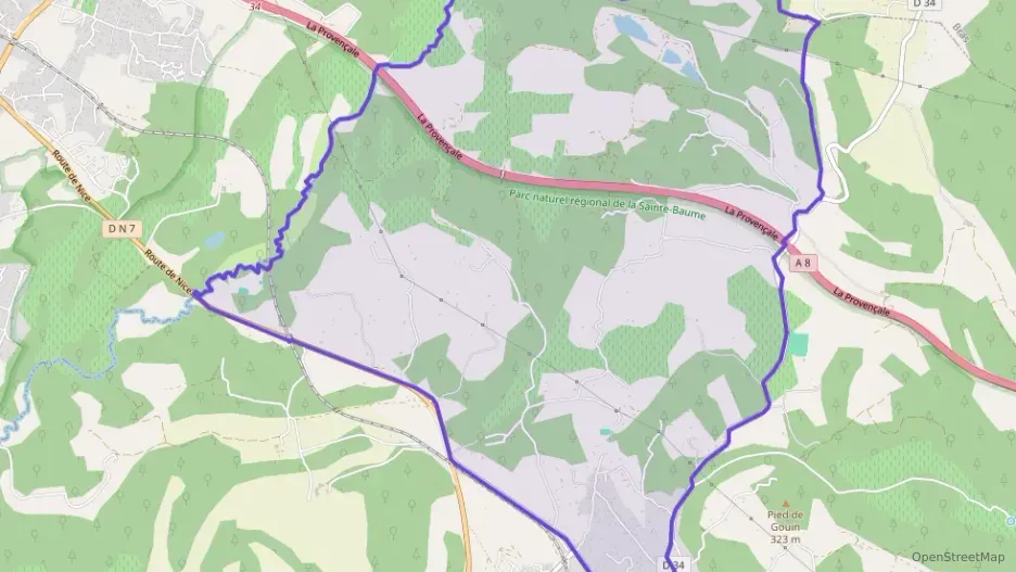 Appartement 98 m² quatre pièces à vendre à Tourves Appartement 98 m² quatre pièces à vendre à Tourves