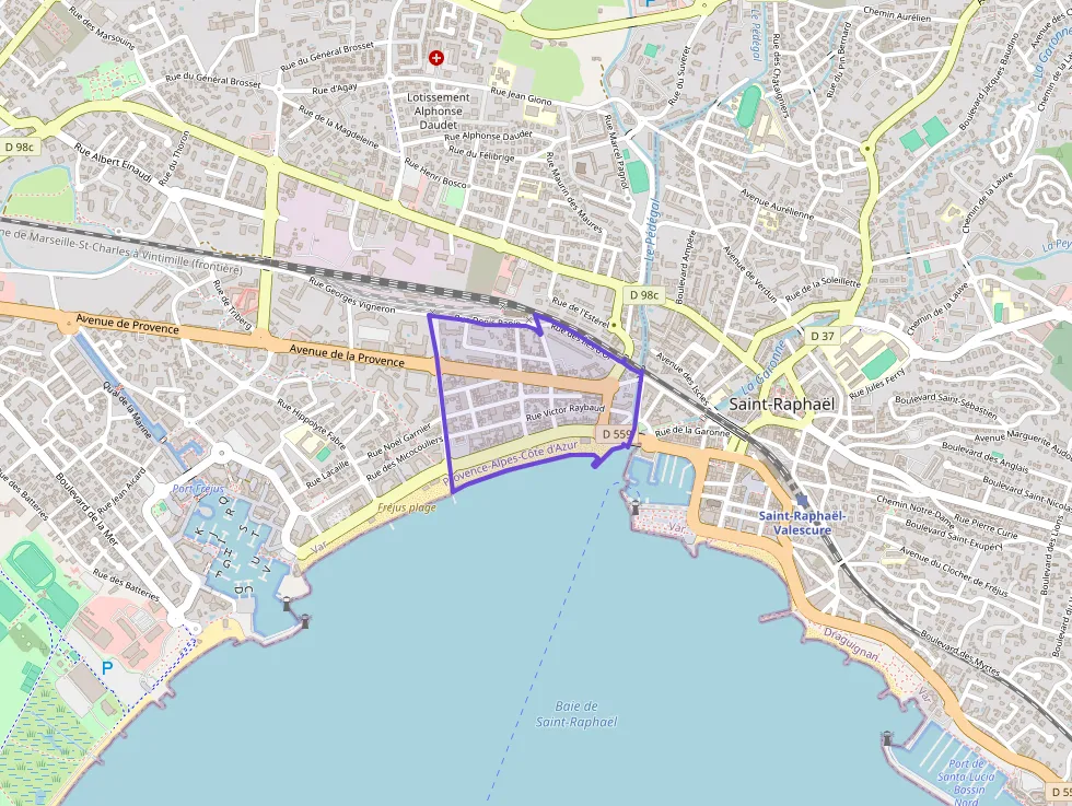 Appartement 100 m² quatre pièces à vendre à Fréjus