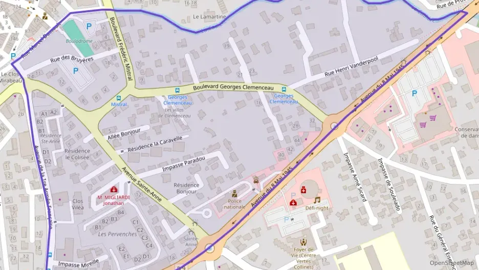 Appartement 103 m² cinq pièces à vendre à Marignane Appartement 103 m² cinq pièces à vendre à Marignane