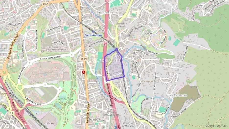Appartement 58 m² trois pièces à vendre à Marseille 15e Arrondissement Appartement 58 m² trois pièces à vendre à Marseille 15e Arrondissement