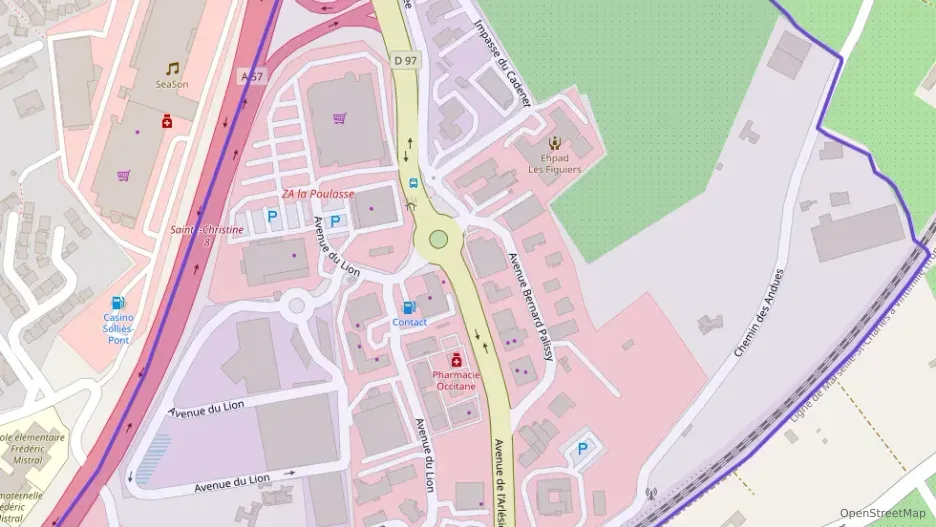 Appartement 120 m² cinq pièces à vendre à Solliès-Pont Appartement 120 m² cinq pièces à vendre à Solliès-Pont