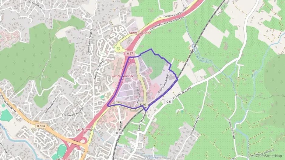 Appartement 120 m² cinq pièces à vendre à Solliès-Pont Appartement 120 m² cinq pièces à vendre à Solliès-Pont