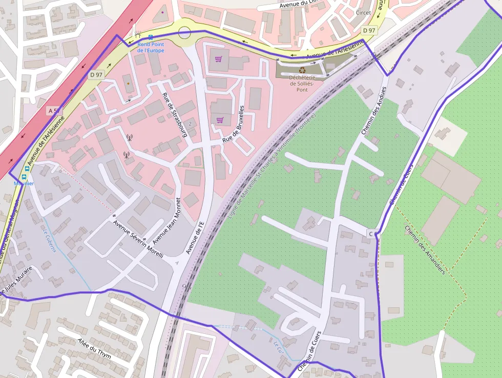 Appartement 101 m² quatre pièces à vendre à Solliès-Pont