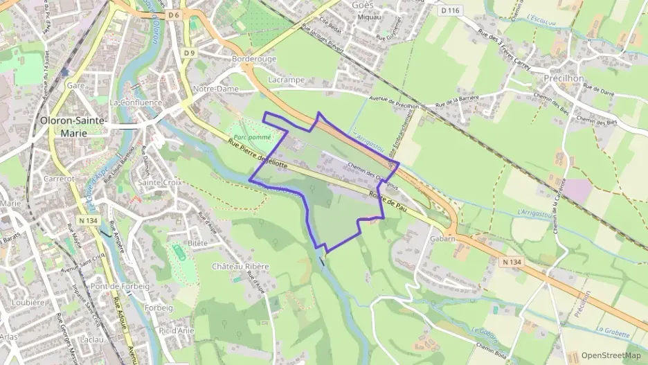 Appartement 112 m² quatre pièces à vendre à Oloron-Sainte-Marie