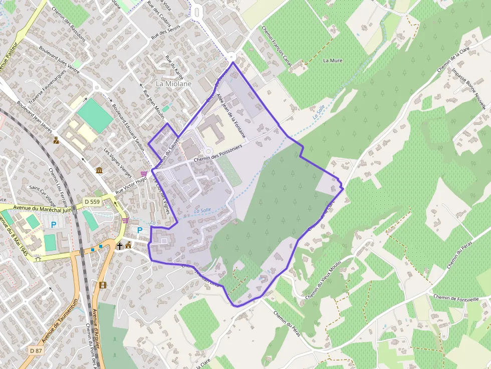 Appartement 77 m² quatre pièces à vendre à Saint-Cyr-sur-Mer