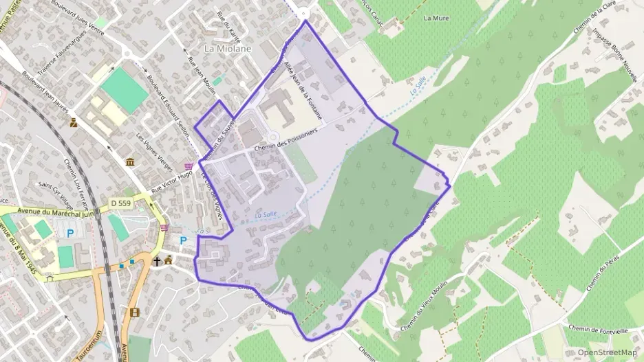 Appartement 77 m² quatre pièces à vendre à Saint-Cyr-sur-Mer Appartement 77 m² quatre pièces à vendre à Saint-Cyr-sur-Mer