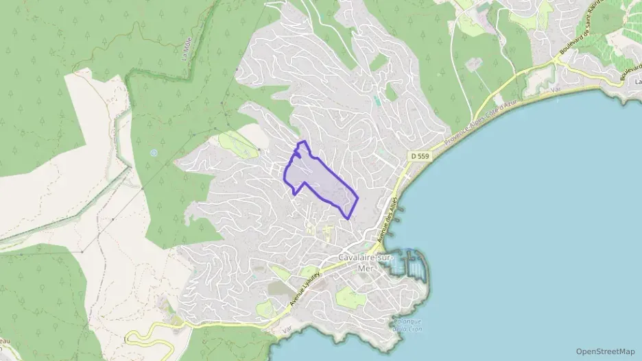 Appartement 82 m² quatre pièces à vendre à Cavalaire-sur-Mer