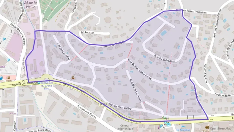 Appartement 73 m² trois pièces à vendre à Le Lavandou Appartement 73 m² trois pièces à vendre à Le Lavandou