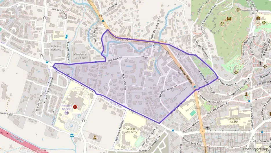 Appartement 72 m² quatre pièces à vendre à Hyères