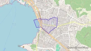 Appartement 103 m² cinq pièces à vendre à Six-Fours-les-Plages Appartement 103 m² cinq pièces à vendre à Six-Fours-les-Plages