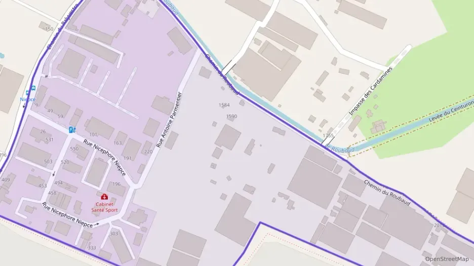 Appartement 80 m² quatre pièces à vendre à Hyères Appartement 80 m² quatre pièces à vendre à Hyères