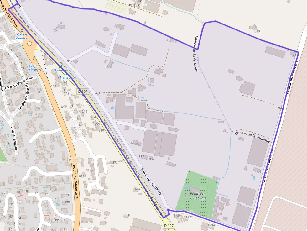 Appartement 130 m² quatre pièces à vendre à Hyères Appartement 130 m² quatre pièces à vendre à Hyères