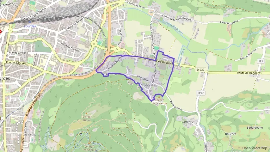 Appartement 130 m² cinq pièces à vendre à Lourdes Appartement 130 m² cinq pièces à vendre à Lourdes